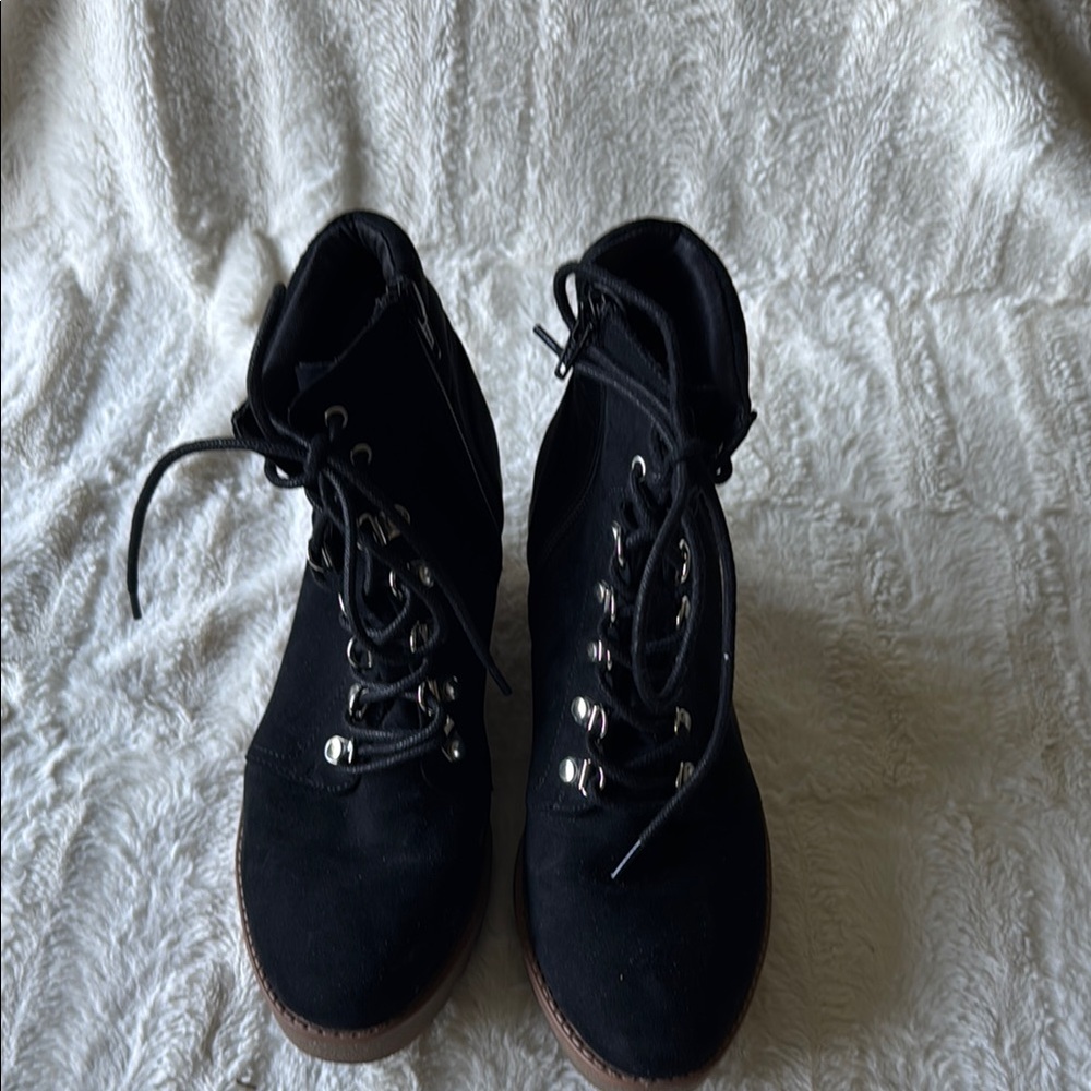 Style & Co Black Lace Up Wedge Boots with Suede Finish 8 1/2
